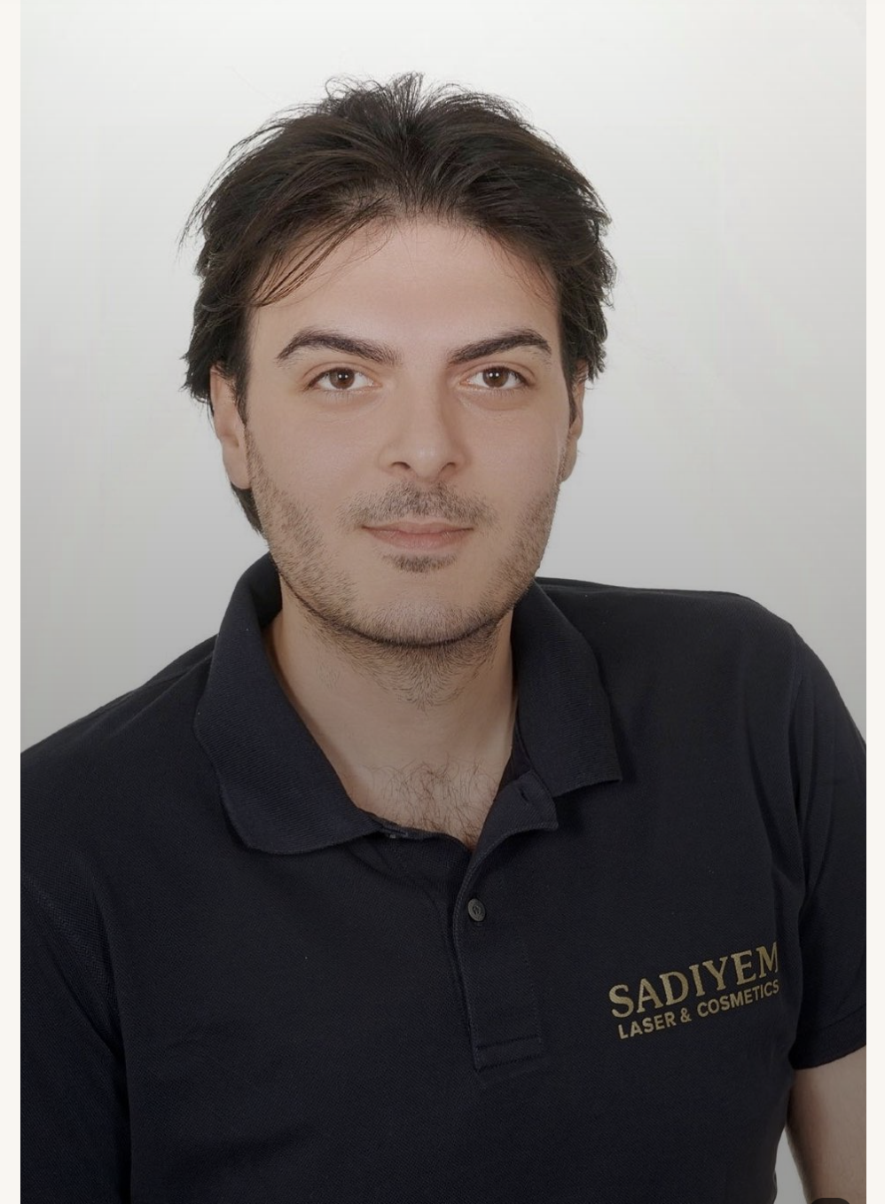 Portrait of Timurhan Karaca, Kosmetik Experte